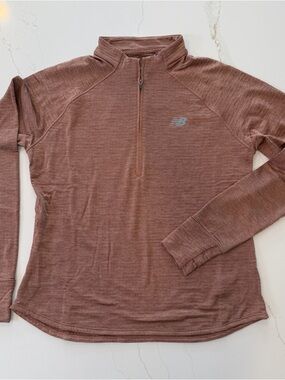 New Balance Women’s Athletic Heat Grid top Size L Lightweight Pullover #48 C1